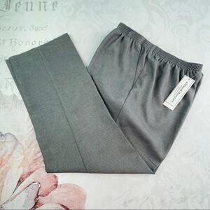 Alfred Dunner Classics Grey Pants NWT 10 SHORT